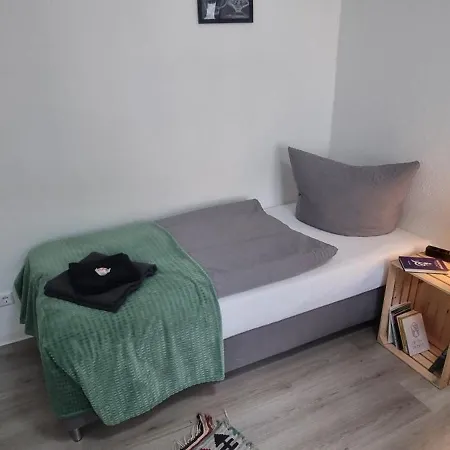 Dattel City Fewo Fuer 4 Personen Privat-parkplatz 5g Wlan & 24/7 Kontakt Apartment Hannover